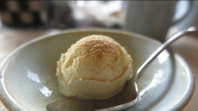 Sutli-tvorogli muzqaymoq