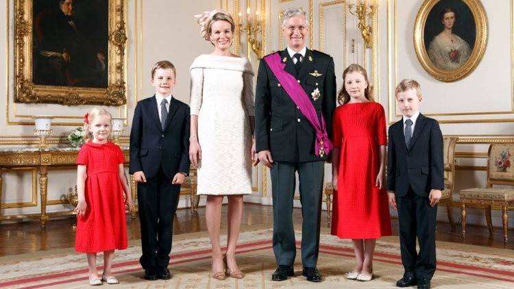 Yelizaveta, Belgiya malikasi/15 yosh