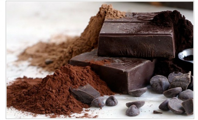 1. Qora shokoladni ozgina yeng. 