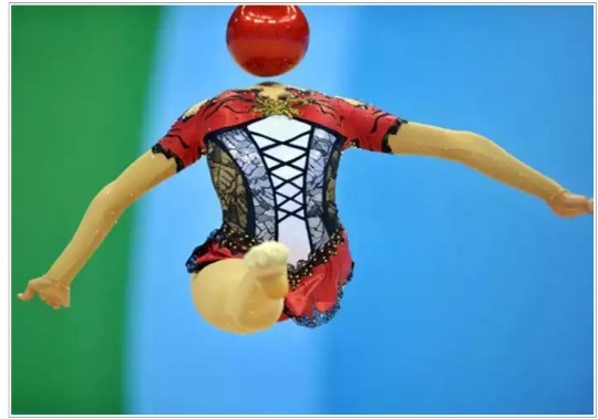 16. "Bu gimnastikachilarni, qayerda orqasi, qayerda oldi, qayerda boshi tushunib bo'lmaydi..."