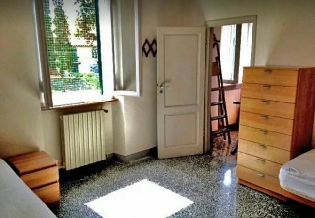 Florensiya, Italiya - 945 dollar. 