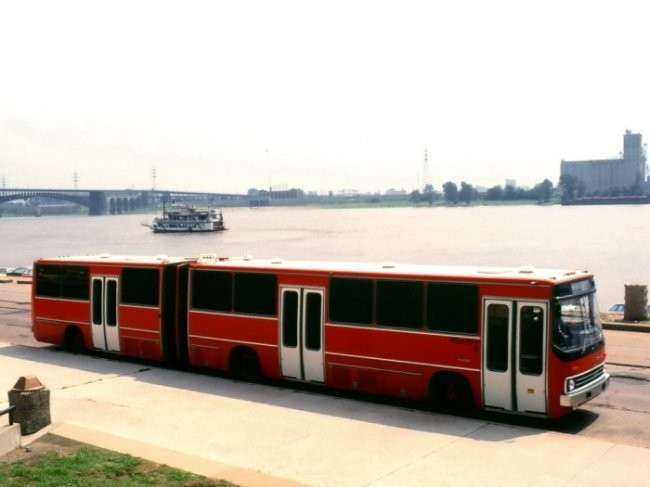 9. Ikarus 286 (1980-1988) – uzunligi 18,3 metr