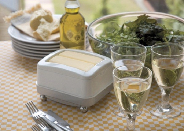 Temperature controlled butter dish