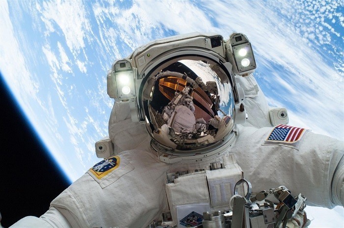 Koinotdagi selfi