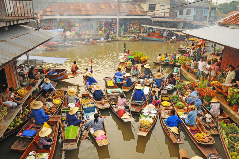 Bangkokdagi suzuvchi bozorlar