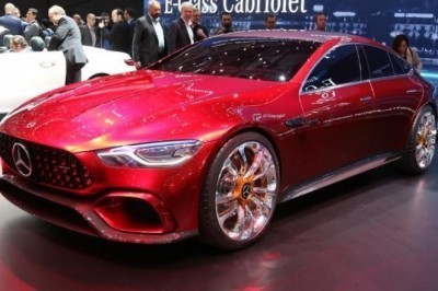 Jenevadagi atvosalonning ajoyib yangiliklari