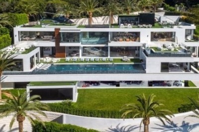 Bu uy 300 mln dollar bo'lib AQShdagi eng qimmat uy hisoblanadi