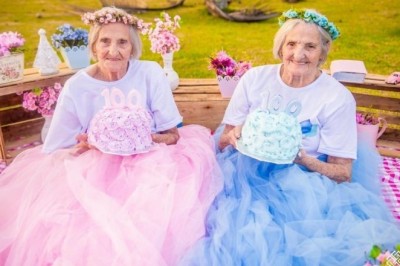 100 yoshli egizaklar