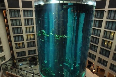 Butun dunyodagi hayratlantiruvchi liftlar