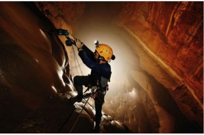 Dunyodagi eng chuqur g'or qanday ko'rinishda ekanini so'z bilan ta'riflash qiyin. Buni ko'rish kerak