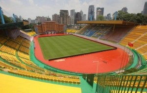 Qiziqarli dunyo: Barchasi fenshuy bo’yicha: Xitoy klubi stadionni omad keltirishi uchun tilla rangga bo’yadi va bu ish berdi