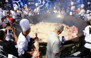 Qiziqarli ma’lumot: “O’zbegim” festivali qoshida tayyorlangan “shoh-palov” Ginnessning rekordlar kitobidan joy oldi