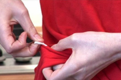 Liboslarga yopishib qolgan saqichni qanday olib tashlash mumkin?