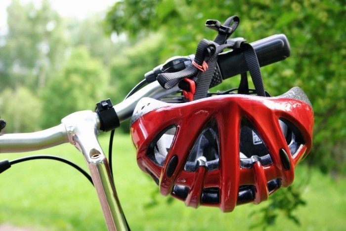 1. Velosiped va motosikl shlemi