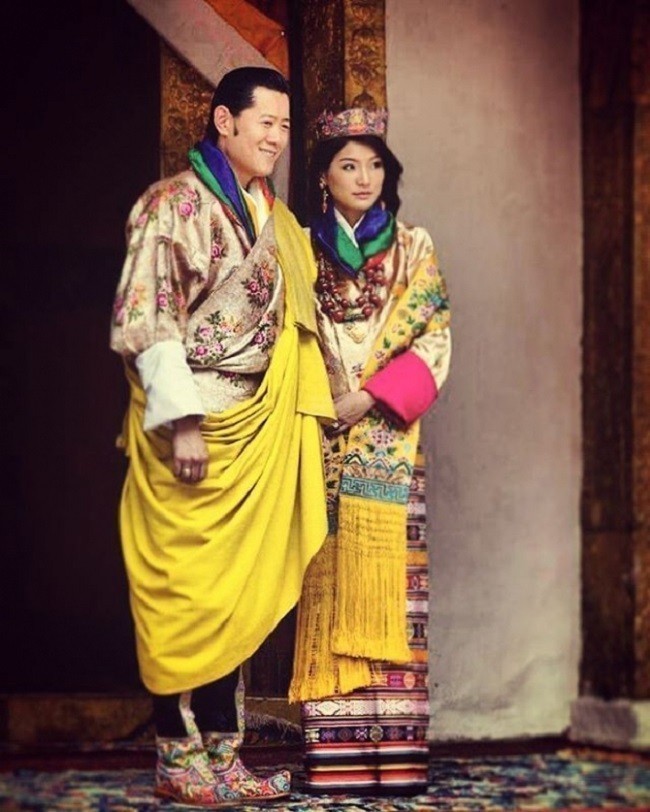25-yasharli Jetsup Pema Vangchuk va uning 36- yasharli jufti Jigme Kxesar Namgyal Vangchuklarni gimalaylik Keyt va Uilyam deb atashadi.