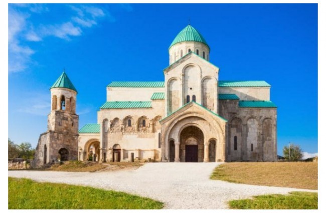 Bagrati kafedral sobori va Kutaisidagi Gelati monastiri, Gruziya. 2010 yildan beri havf ostida. 