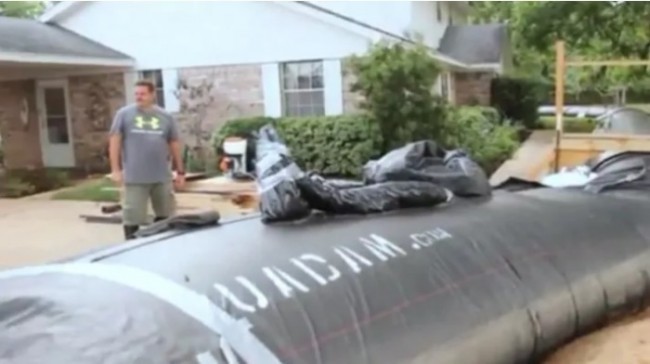 Bu kishi o’z hovlisini g’ayrioddiy usul bilan himoya qildi.