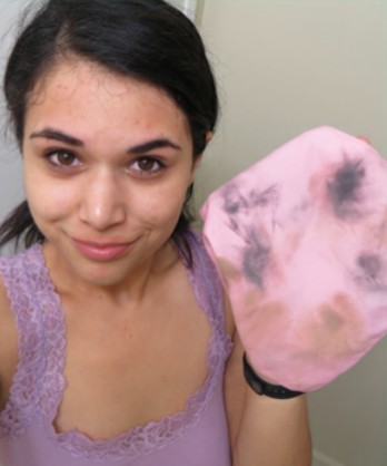 Sochiqdan pardoz bo‘yog‘ini ketkazish