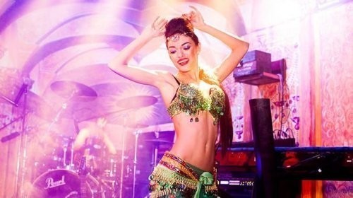 11. "Qirol" Klubi (Czar Club)