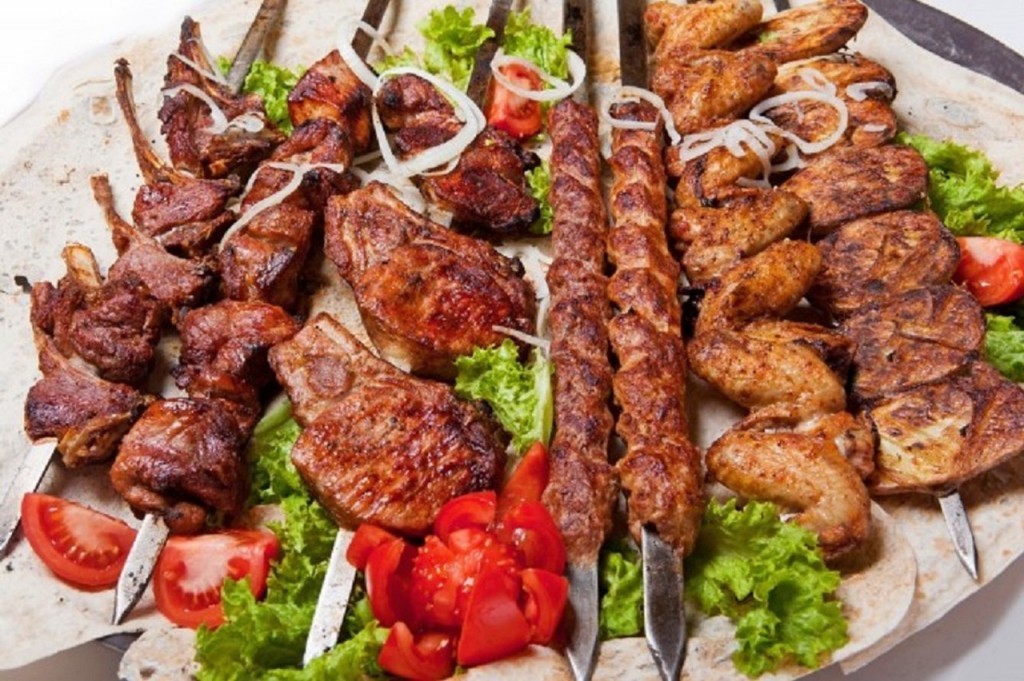 Ayronga bo’ktirib yumshatilgan shashlik