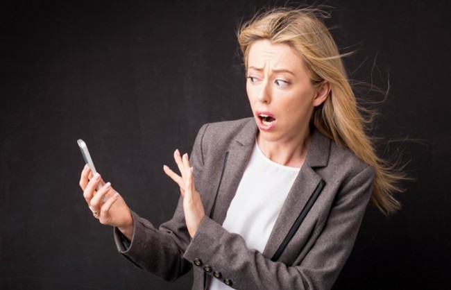 8. Nomofobiyani chaqiradi