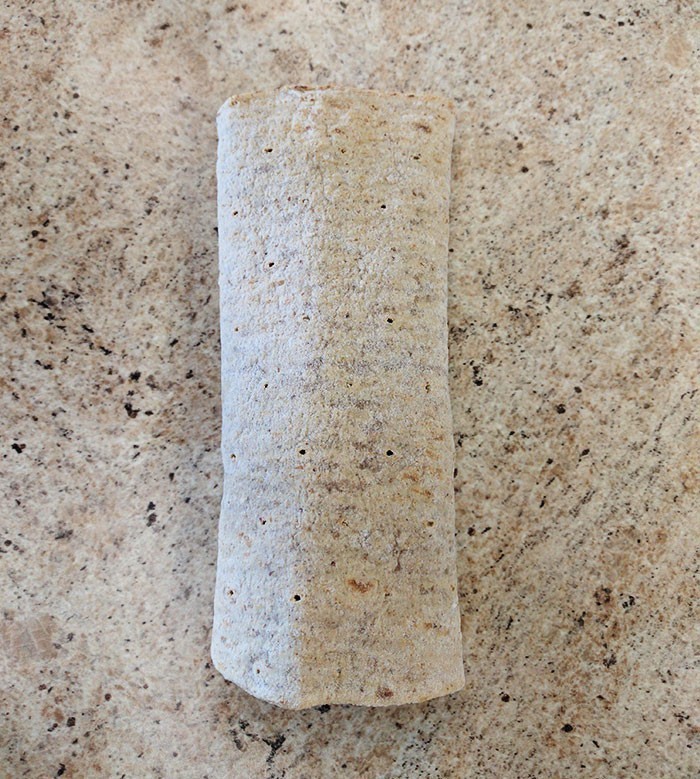 Stol qoplamasi bilan bir xil lavash
