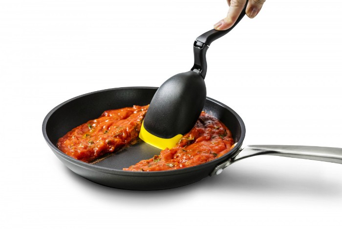 13. Universal qoshiq