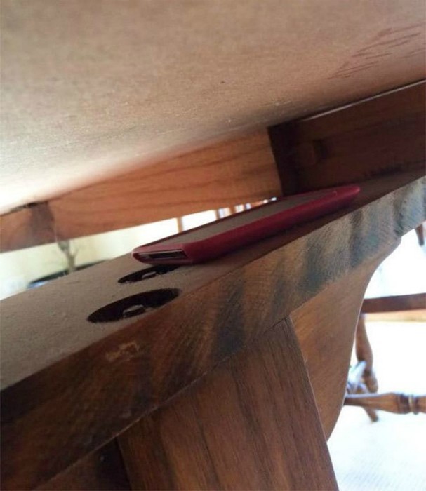 5.Stol qoplamasi ostidagi topilma