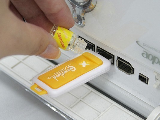 14.	USB-amortizator.