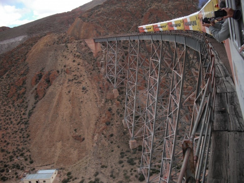 “Bulutlarga boruvchi poezd”, Argentina