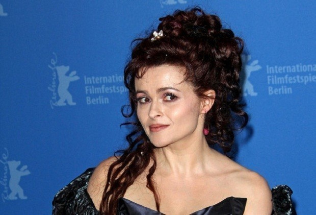 13. Xelena Boneem Karter «Mo'jizalar shaxarchasidagi Alisa», 2010.