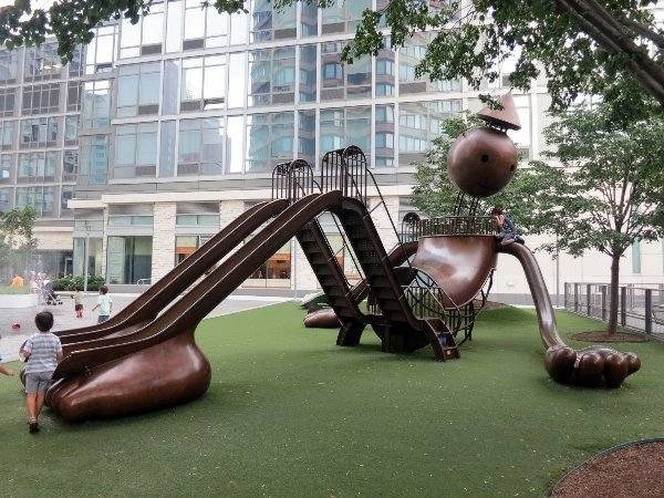  3. Kumush minoralar (SilverTowers Playground), Nyu-York, AQSH