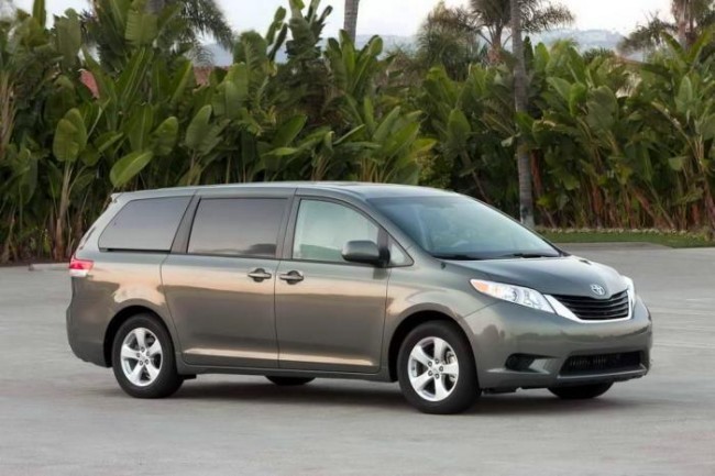 4. Toyota Sienna, 2010-2015 yillar