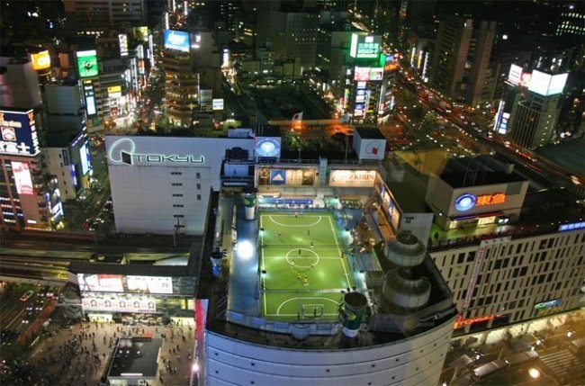 Futbol maydoni, Tokio, Yaponiya