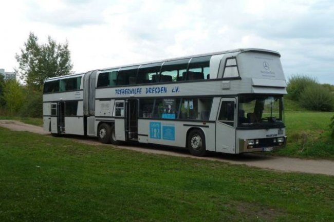 10. Neoplan Jumbocruiser (1972-1992) – uzunligi 18 metr