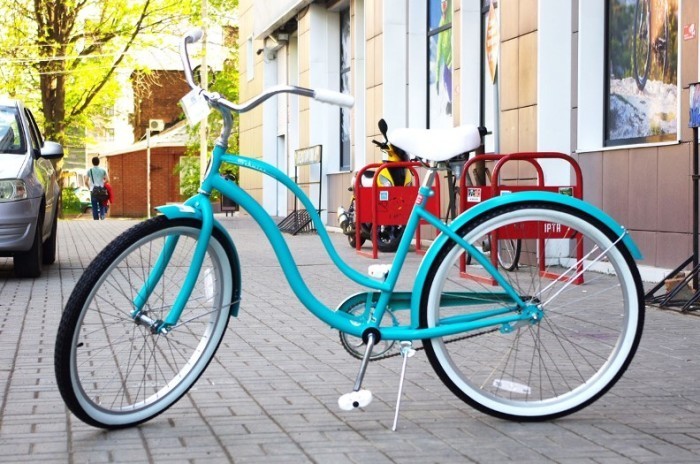 2. Schwinn Cruiser One Women