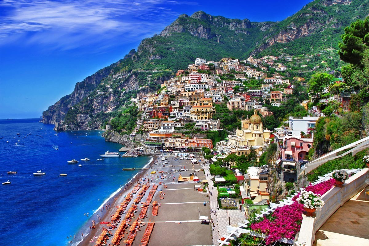 6.Italiya