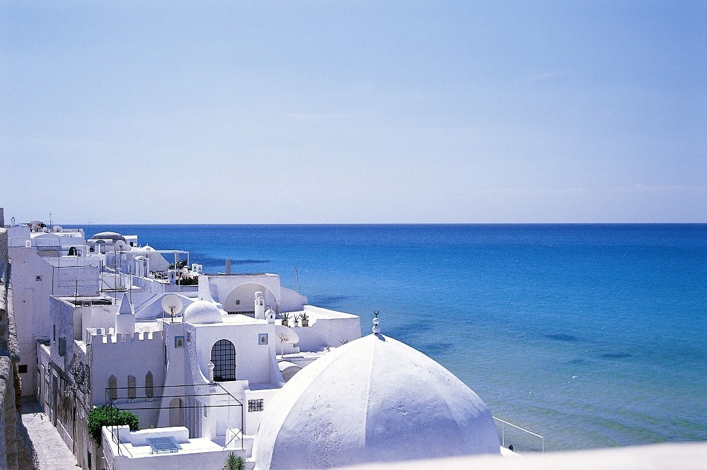 16.Tunis
