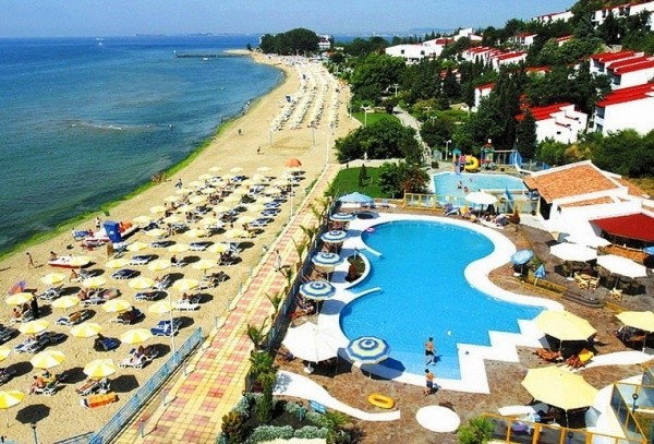 Yoz faslida sayohat qilish tavsiya etiladigan mamlakatlar 1.Bolgariya