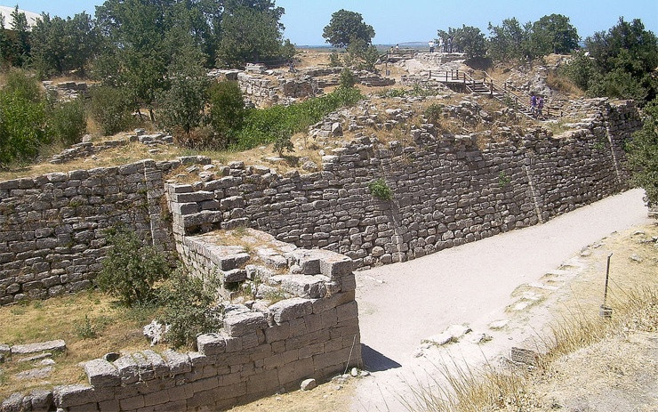 4. Troya devorlari