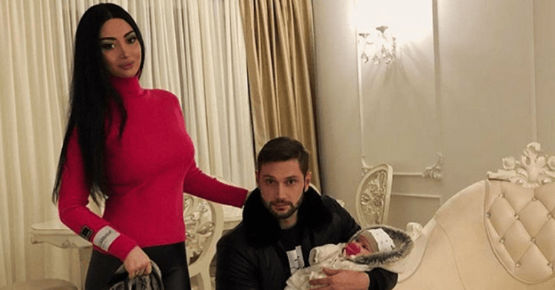 Biz ushbu go'zal oila haqidagi yangiliklarni kuzatib borishdan xursand bo'lamiz. Maqolamiz sizga manzur bo'ldi degan umiddamiz!