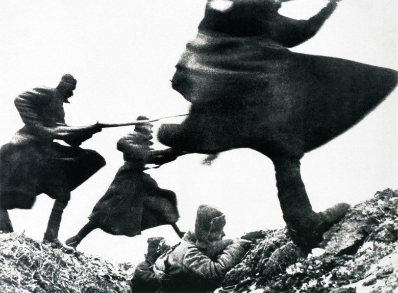 Hujum, 1941 yil