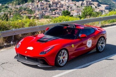 1 nusxada bo'lgan 15 ta avtomobillar