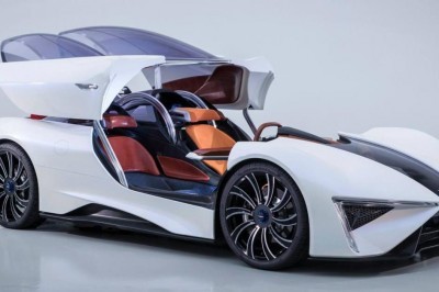 Turbina generatorli ilk Xitoy elektrokari namoyish etildi