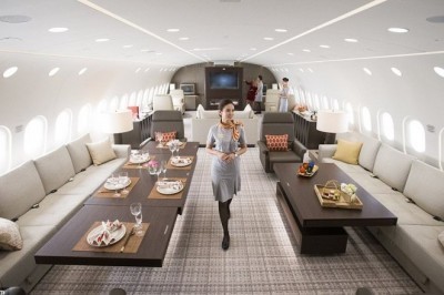 Uchuvchi penthaus: ijarasi 25 ming dollar soatiga tushadigan kema ustida