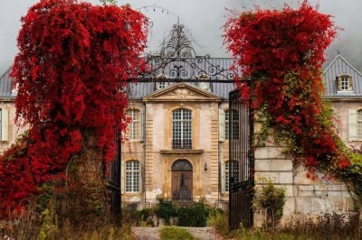 Arxitektura: Avstraliyalik juftlik Lyudovik XV ning frantsuz vaqtlar shatosini qayta tiklashmoqda.