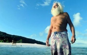 Zamonaviy Robinzon: Bankrot bo'lgan millioner orolga ko'chib o'tdi va u yerda butun umr yashadi! 