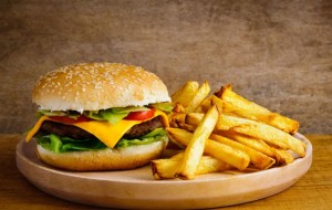 Burger: dunyoni zabt etgan taom tarixi
