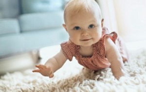 Bolalar emaklashni boshlaganida ota - onalarga foydali maslaxatlar 