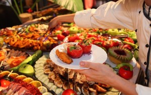 Dasturxoningiz ko’rkiga aylanuvchi 3 super salat!